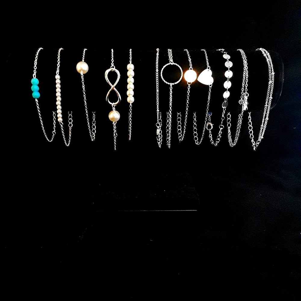 SIMPLE SILVER WOMEN'S WRIST BRACELET'S